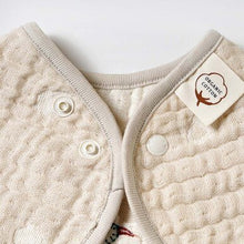 Load image into Gallery viewer, Hoppetta Guri Six-Layer Gauze Bib