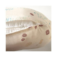Load image into Gallery viewer, Hoppetta Naomi Ito Mother & Baby Cushion Flower