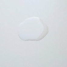 Load image into Gallery viewer, Pigeon Medicinal Clear Oil Peach 90ML